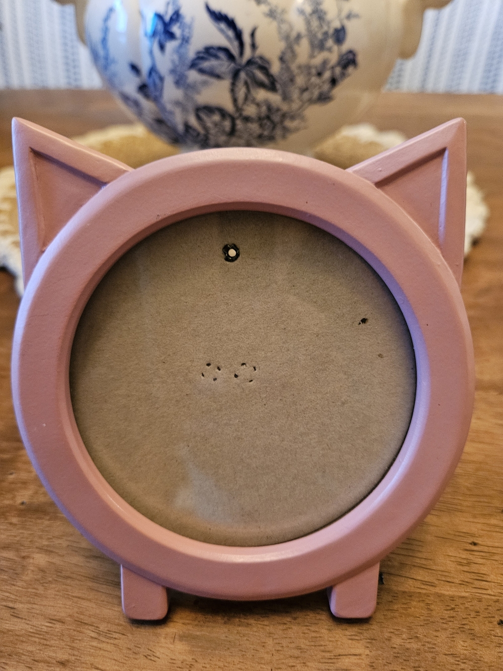 Pet Small Isaac  Jacobs Pink Cat-Shaped Round Photo Frame